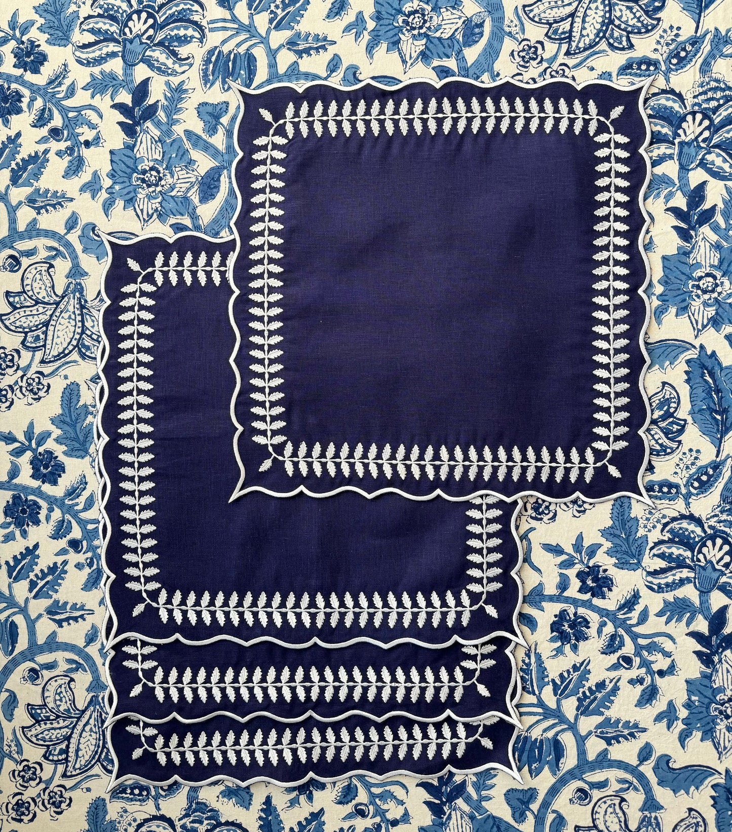 Navy Soirée Linen Napkins — Set of 4 / 6