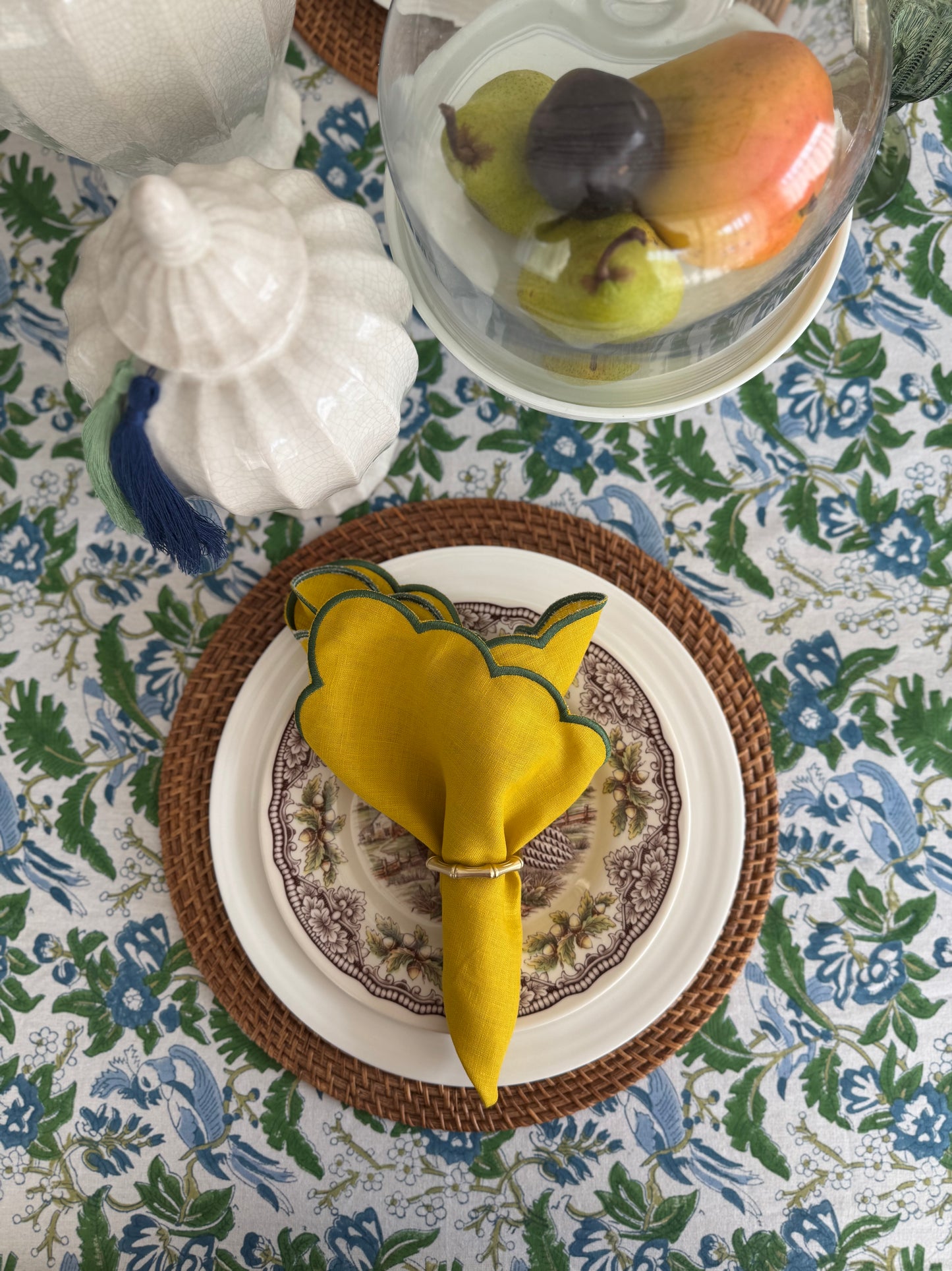 Golden Soirée Linen Napkins — Set of 4 / 6