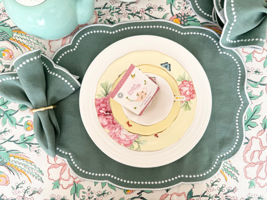 Sage Soirée Linen Rectangle Placemats — Set of 4 / 6