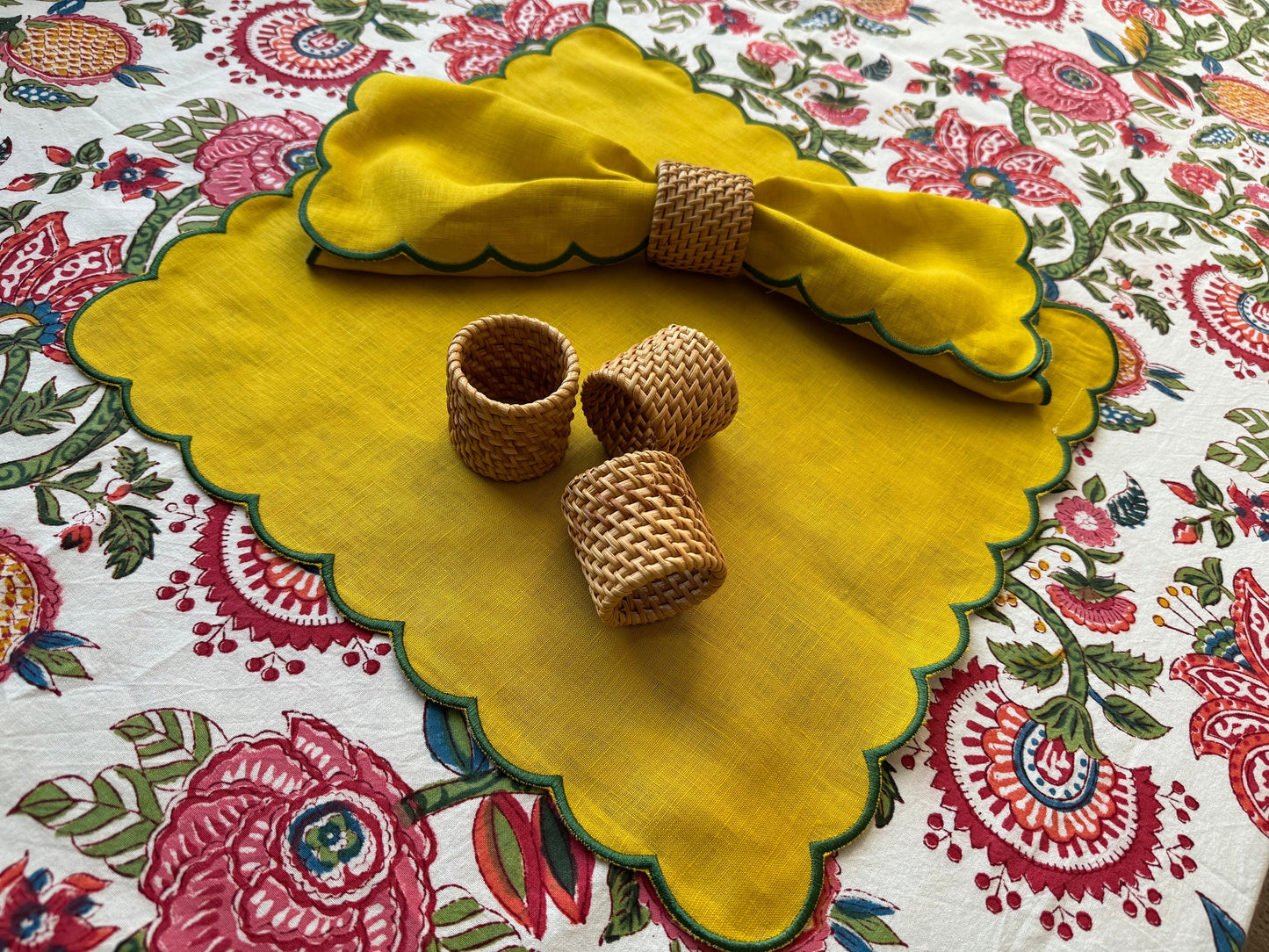 Golden Soirée Linen Napkins — Set of 4 / 6